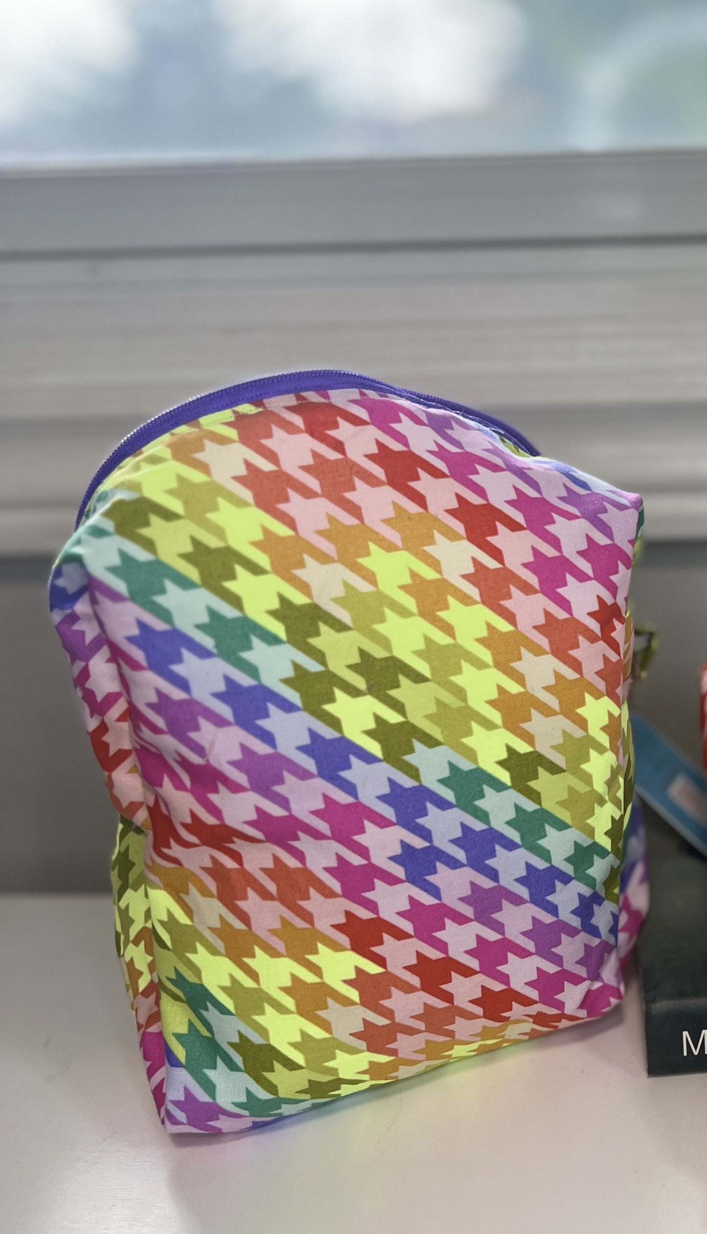 On the Go Glow Floral Bags | Pouch